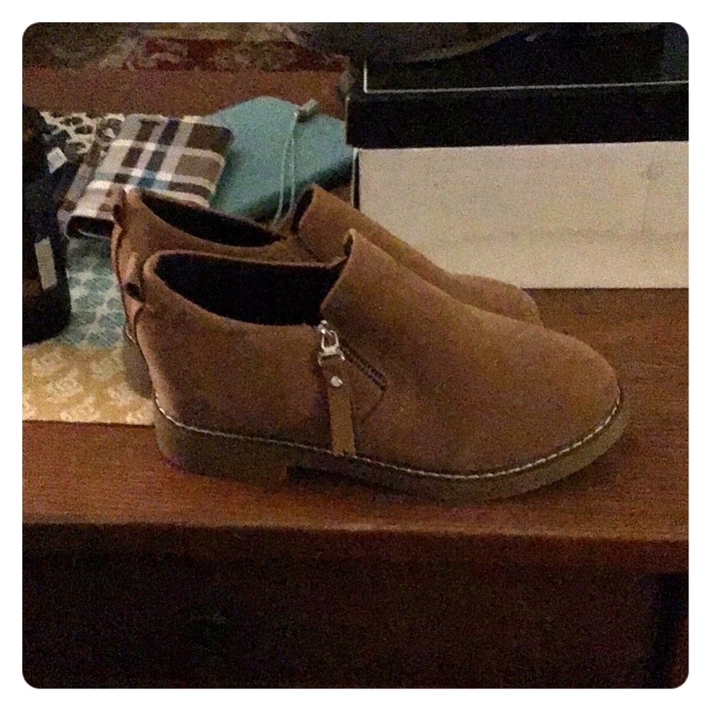 Brown suede booties with zipper